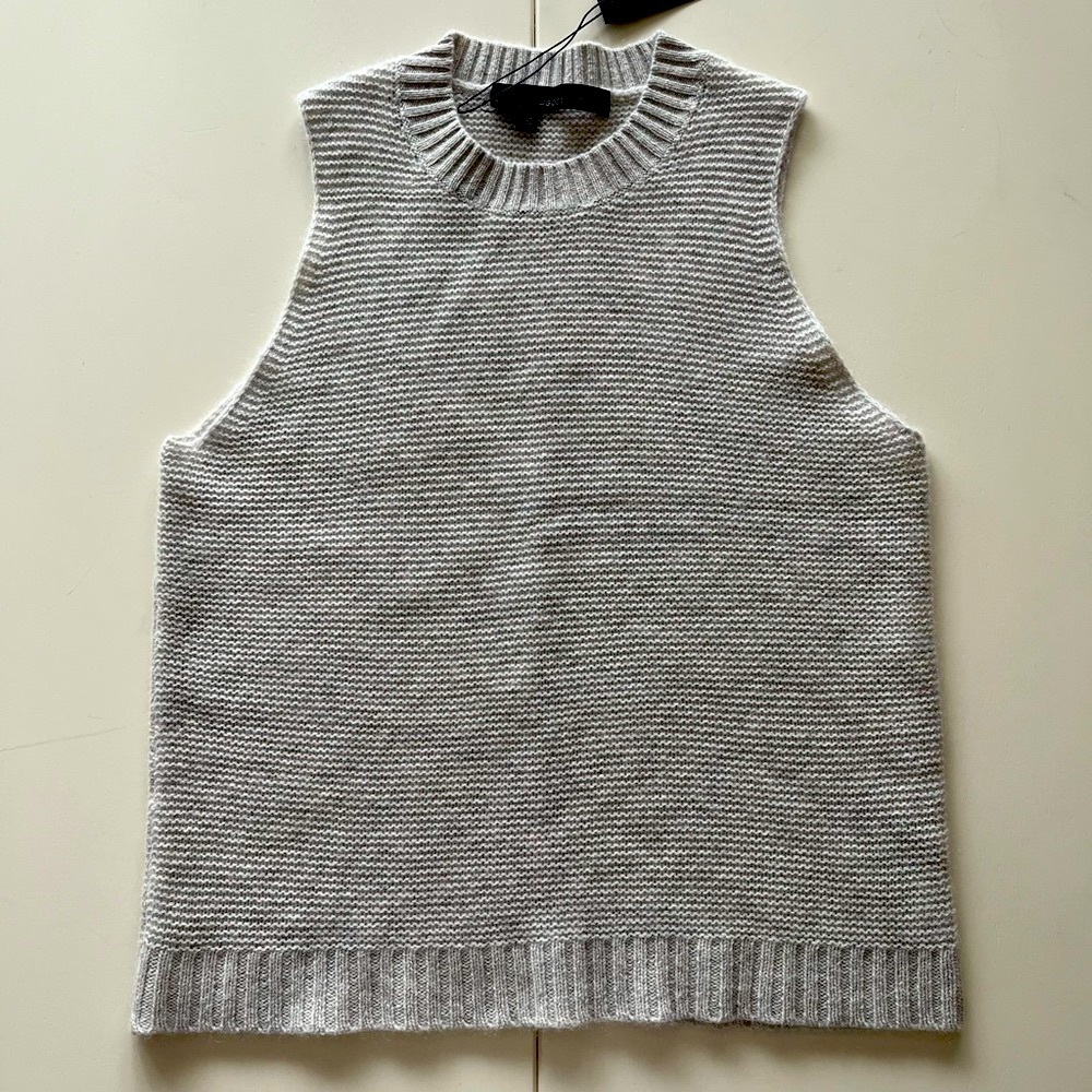 Beautifully crafted cashmere sweater - Picture 2 of 5